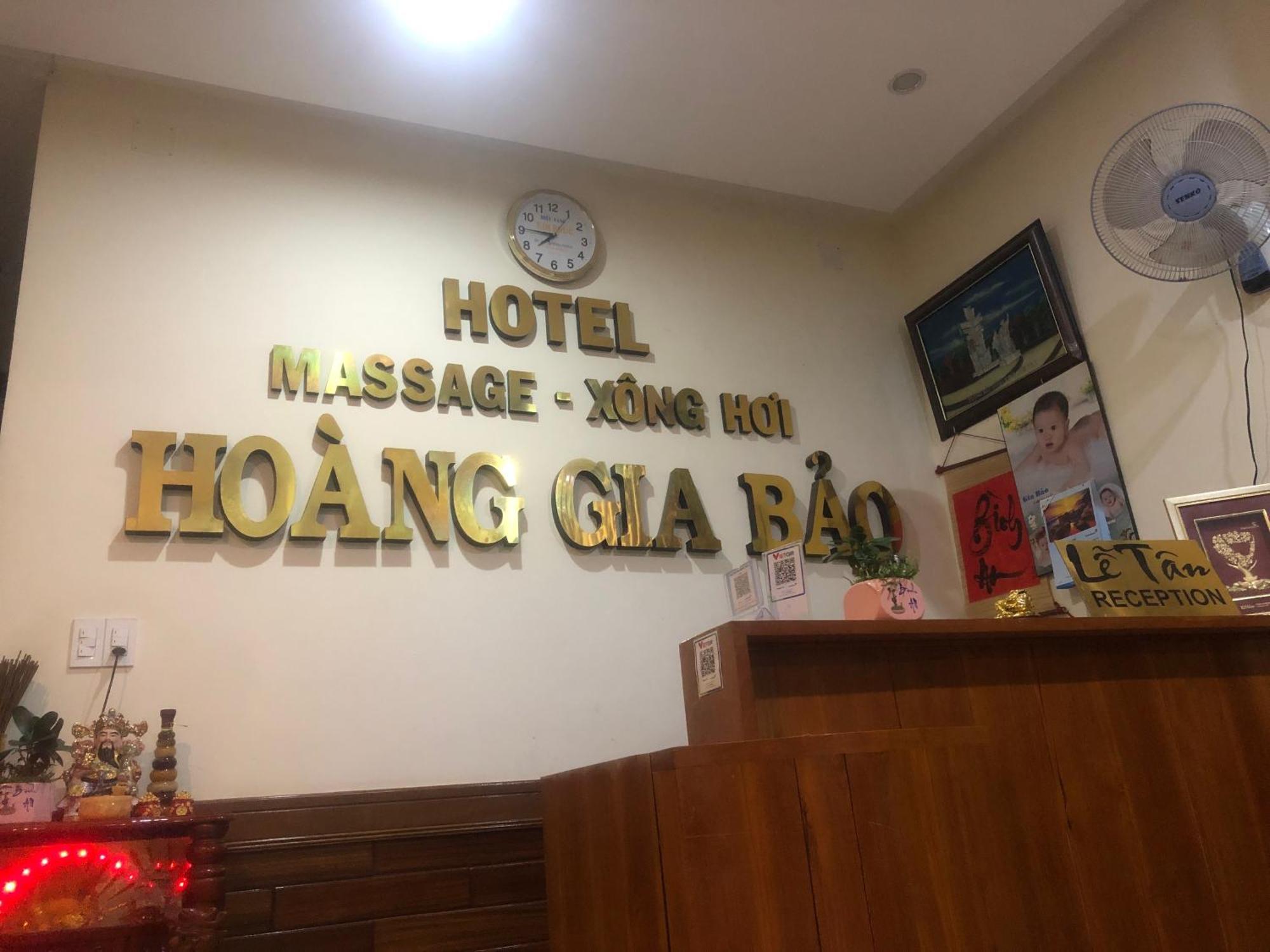 ホテル Hoang Gia Bao コントゥム エクステリア 写真